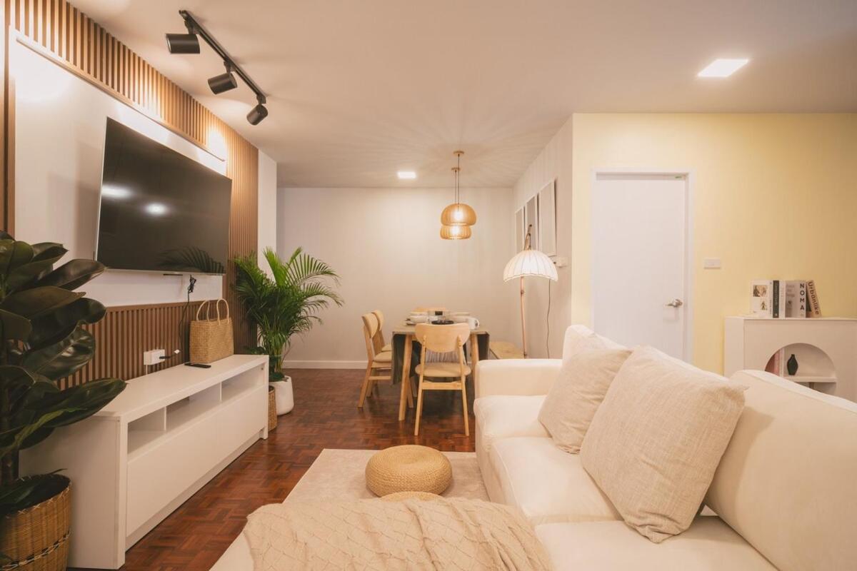 Apartment 3 Bedrooms 2 Showers 1 Toilet On Nimman Chiang Mai
