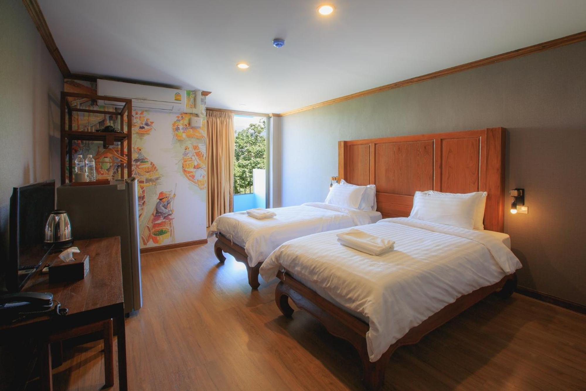 S48 Hotel 4*
