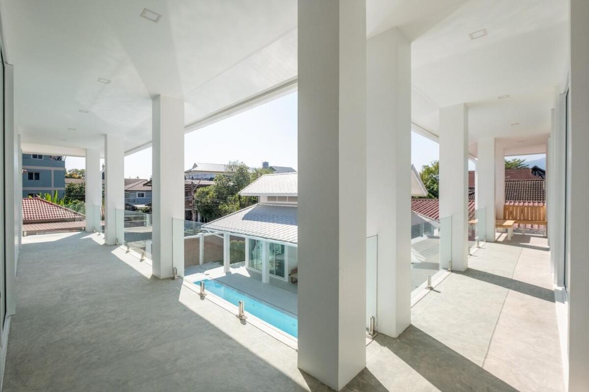 Villa White Pool Chiangmai