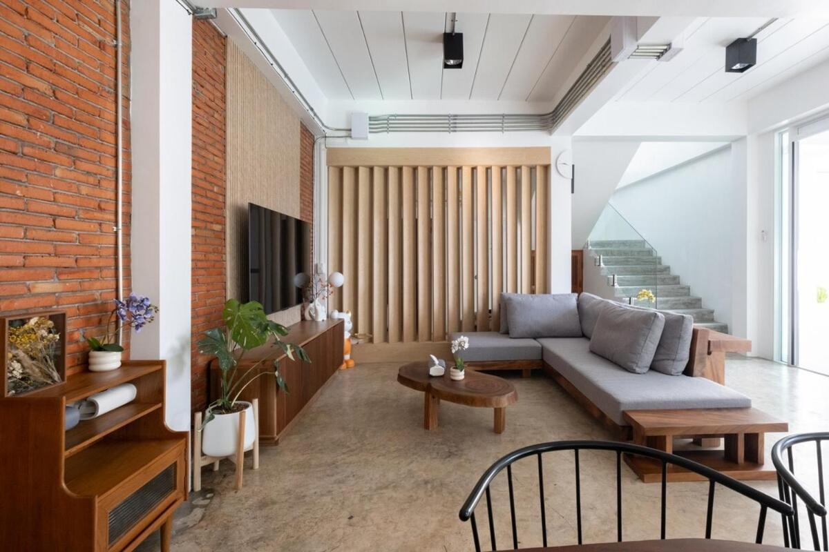 Villa White Pool Chiangmai Chiang Mai