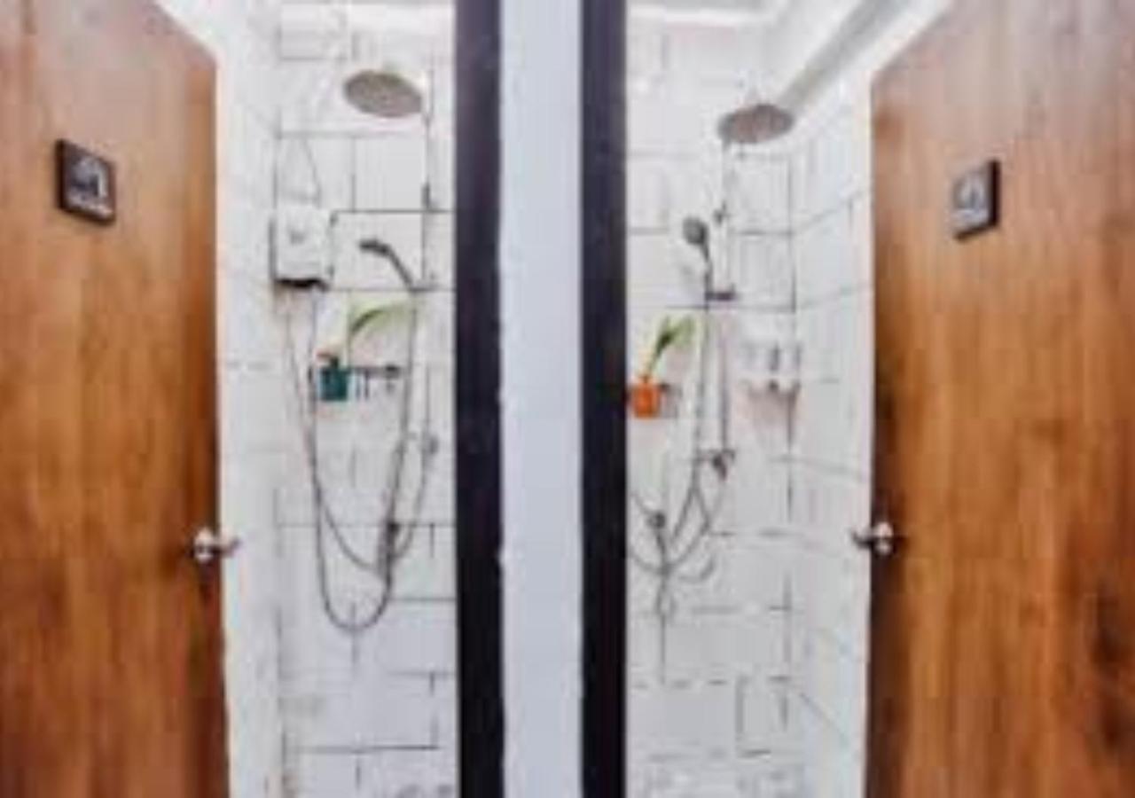 Hostel Adora