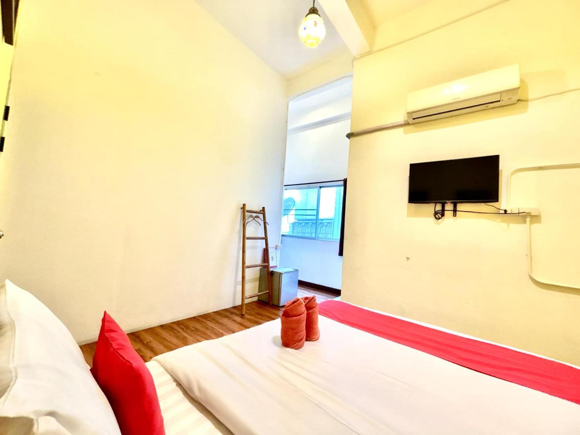 Hotel Yak 2*