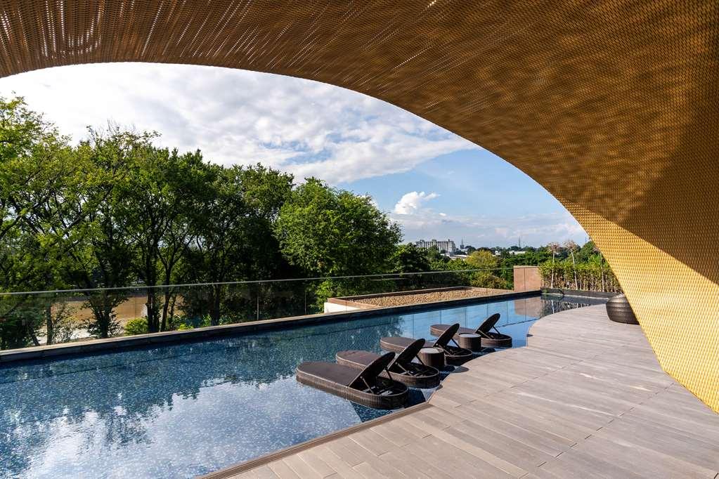 Resort Cross Riverside - Formerly X2 Riverside Chiang Mai