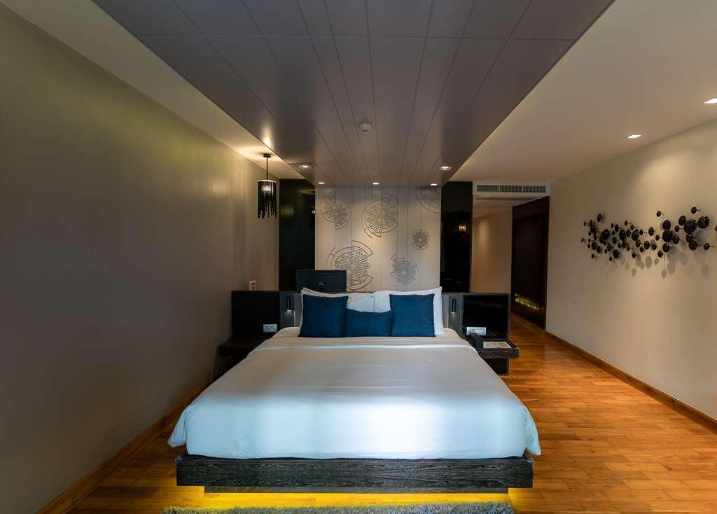 Resort Cross Riverside - Formerly X2 Riverside 5*