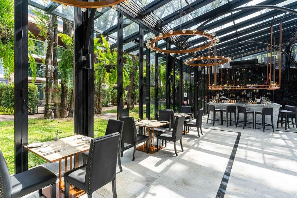 Resort Cross Riverside - Formerly X2 Riverside Chiang Mai
