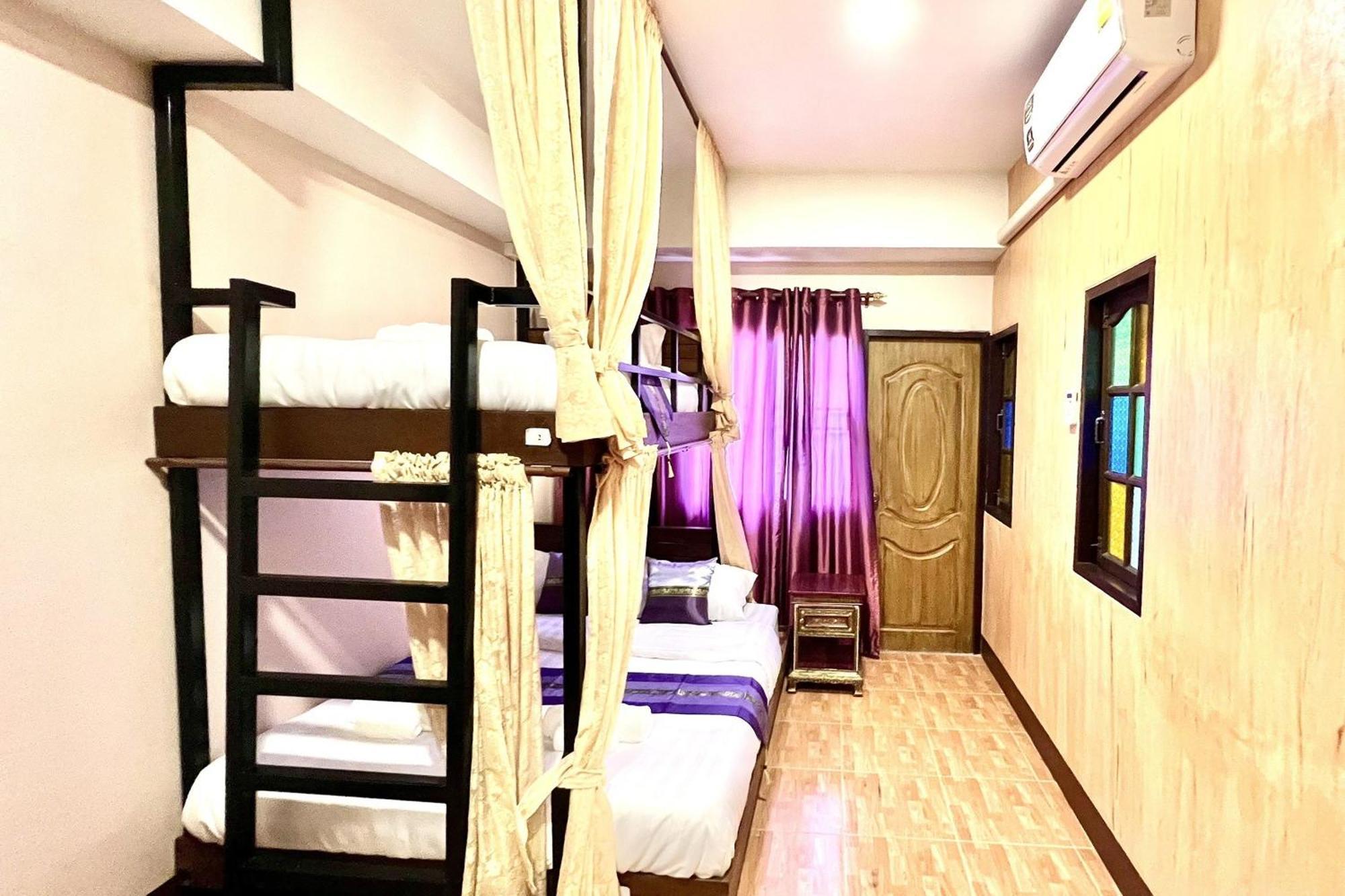 Hostel Lm *