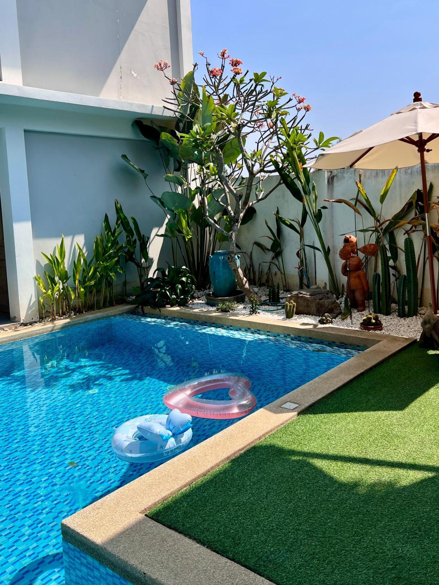 Siamhome8 Bedroom Private Pool Villa *
