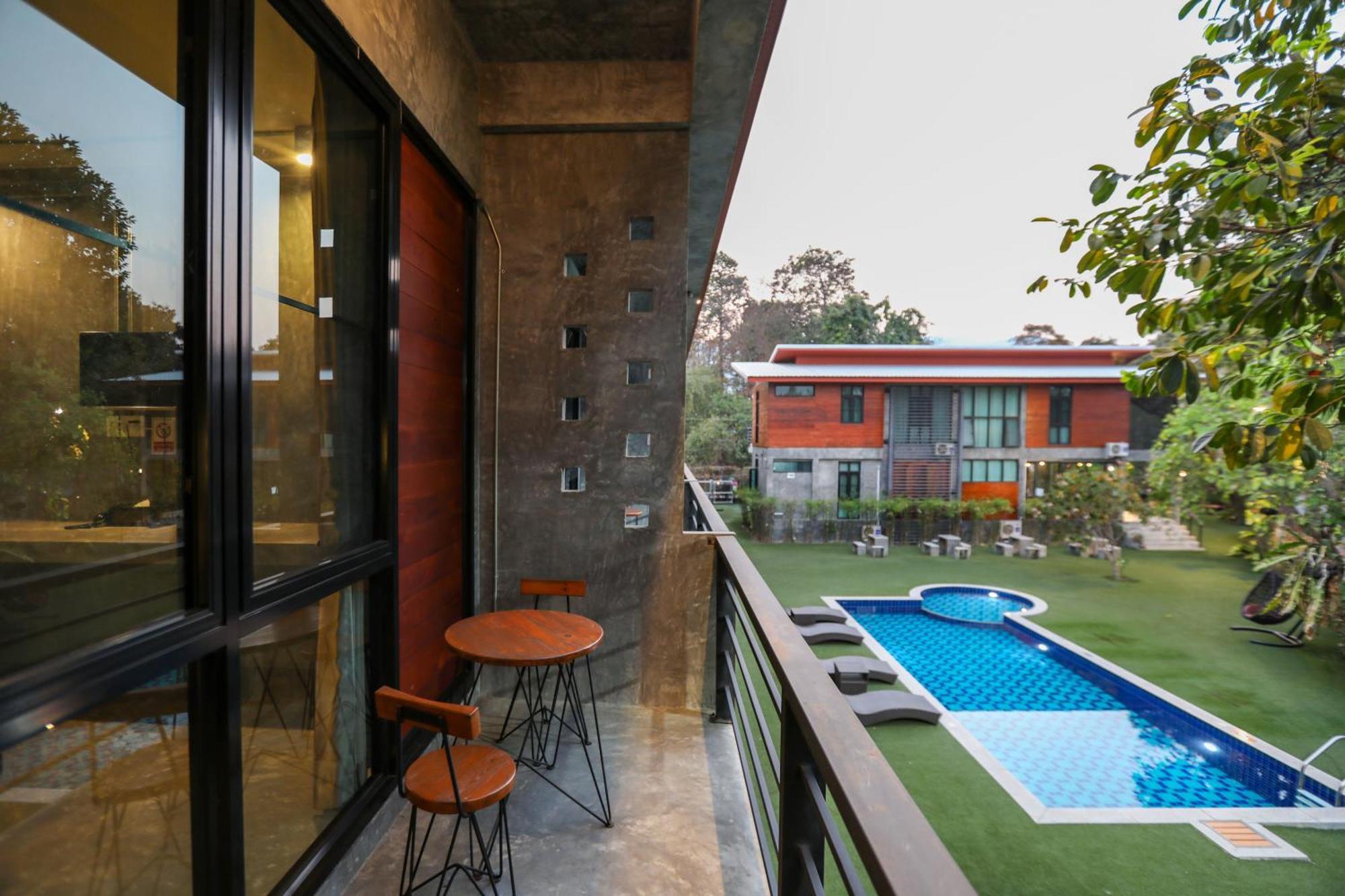 Stucco Loft Residency Chiang Mai