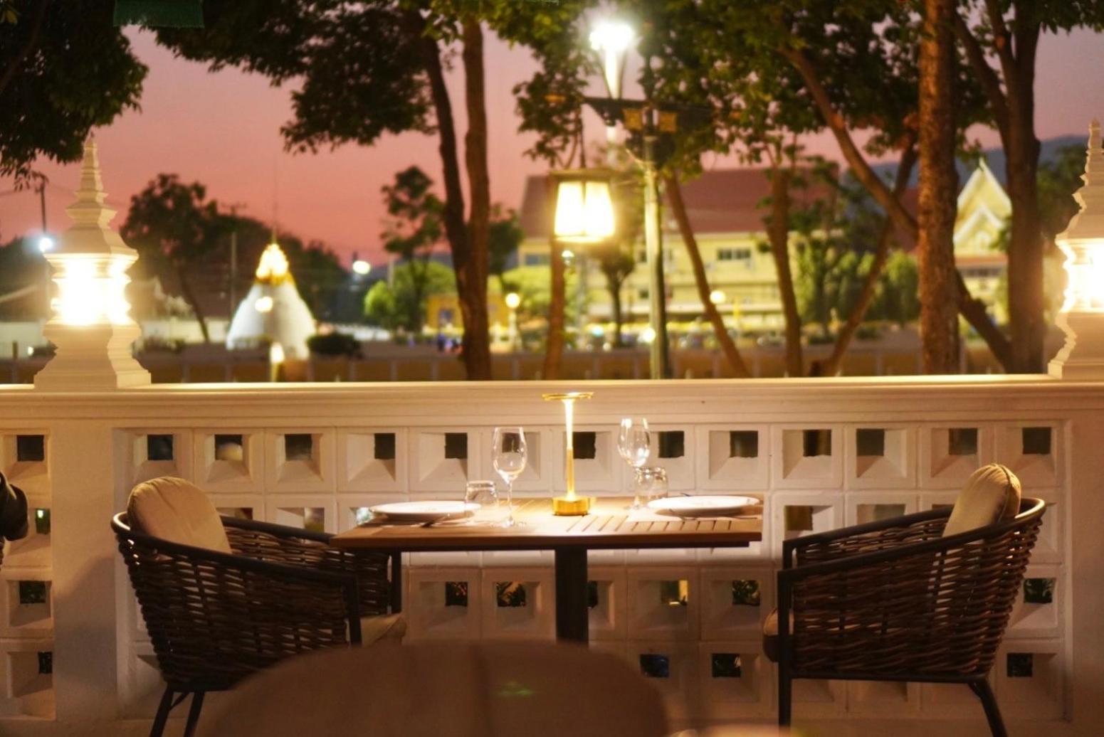 March & Hotel 4*