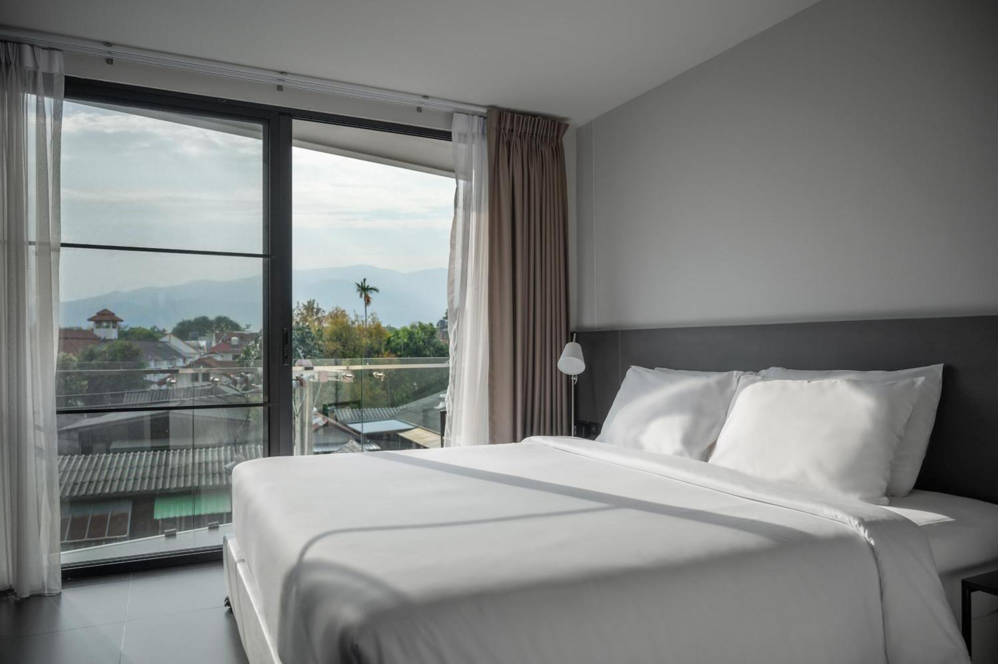Por Thapae Gate Hotel 3*