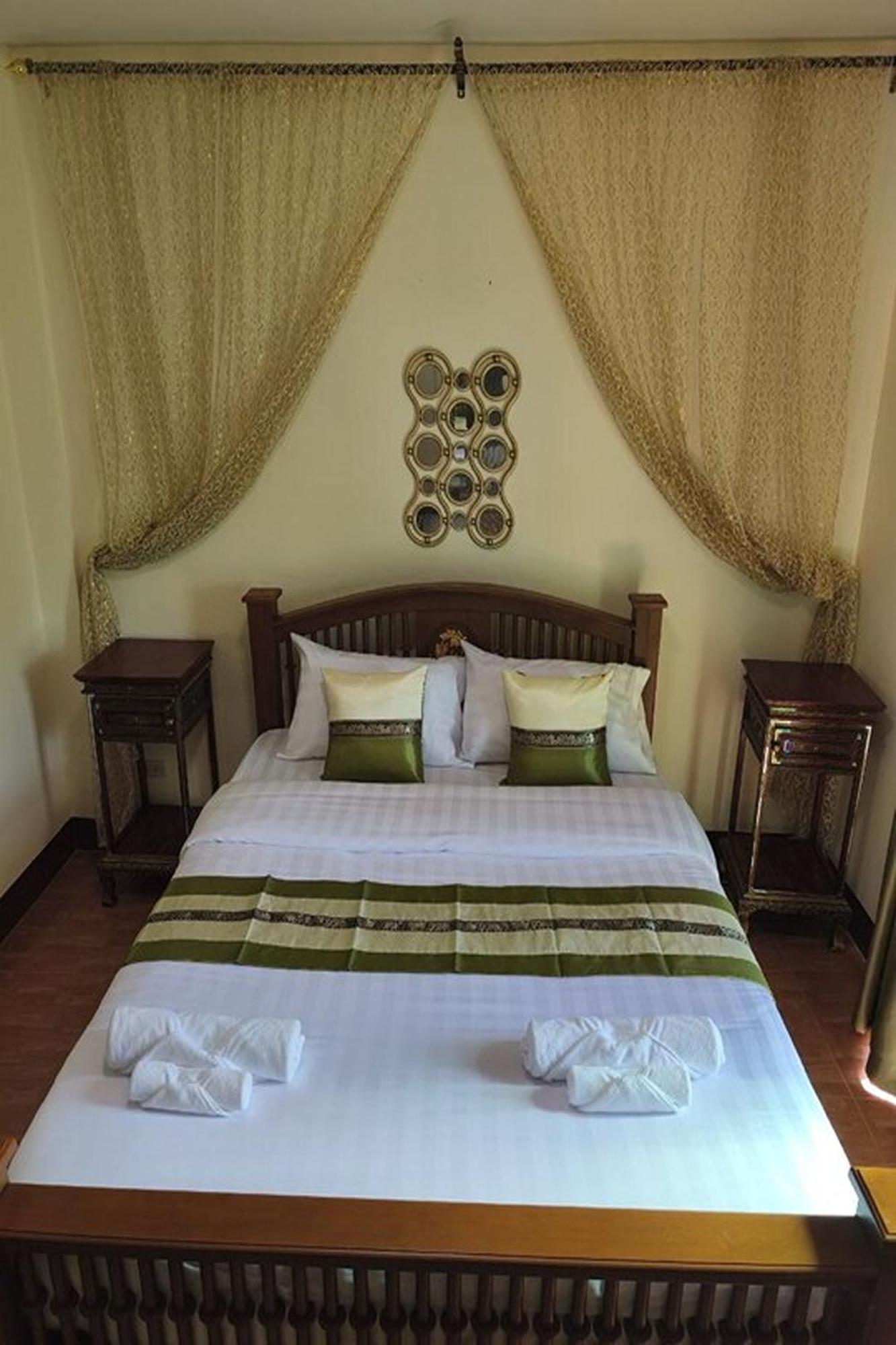 Lm Hostel *
