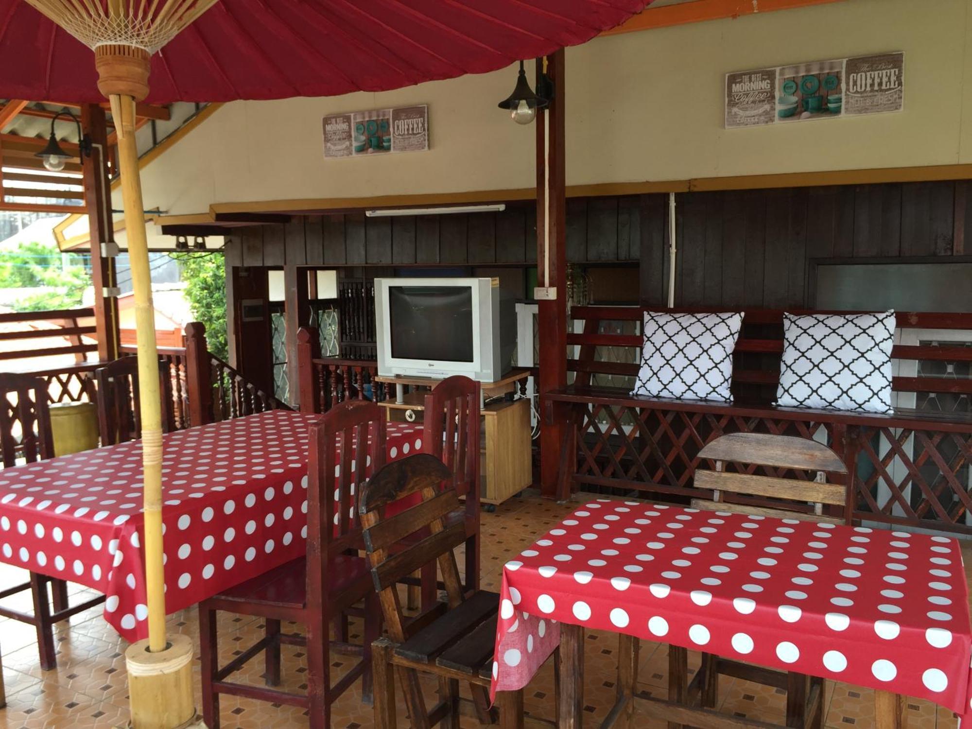 Vacay Guest house 2*