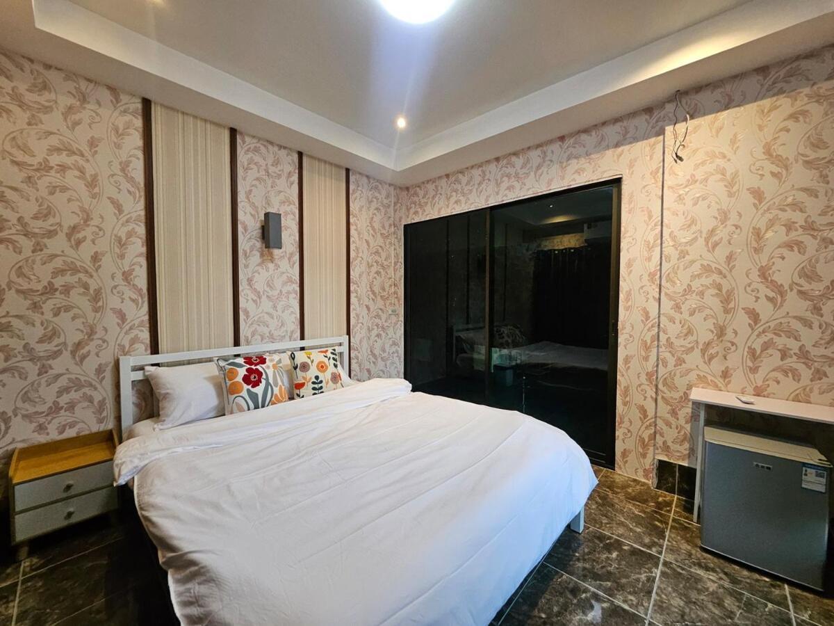Villa 3 Bedrooms Pool Near