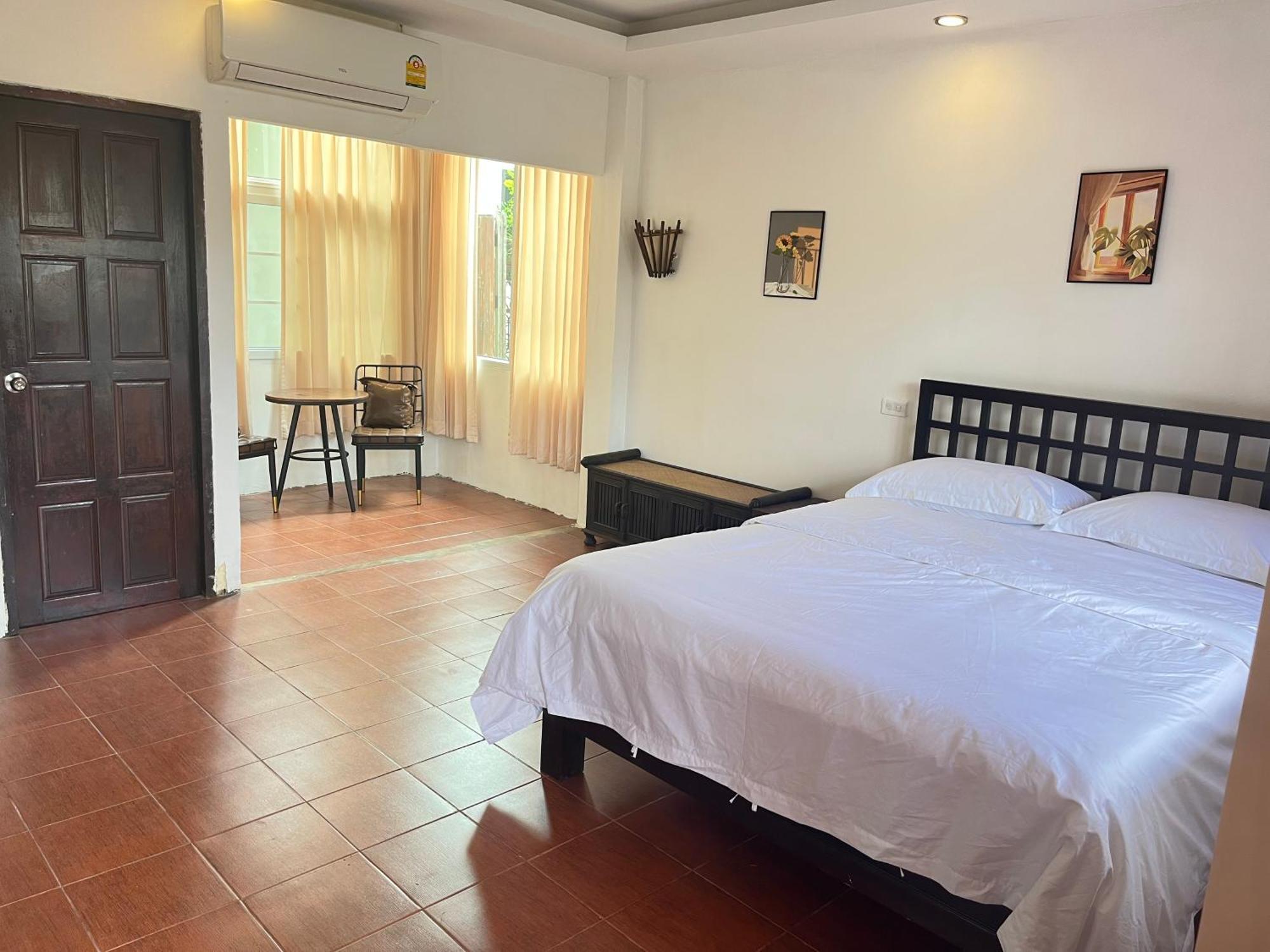 Chiangmai Slowtime Guest house *