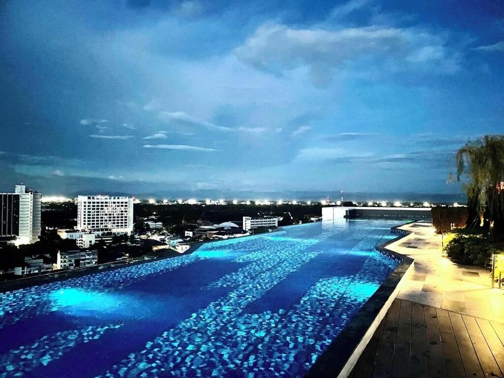 Astra Sky River 5 Stars Pool Sauna Gym