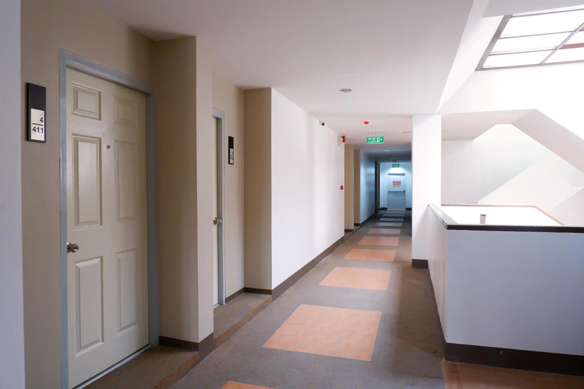 Aparthotel C Extra At Airport