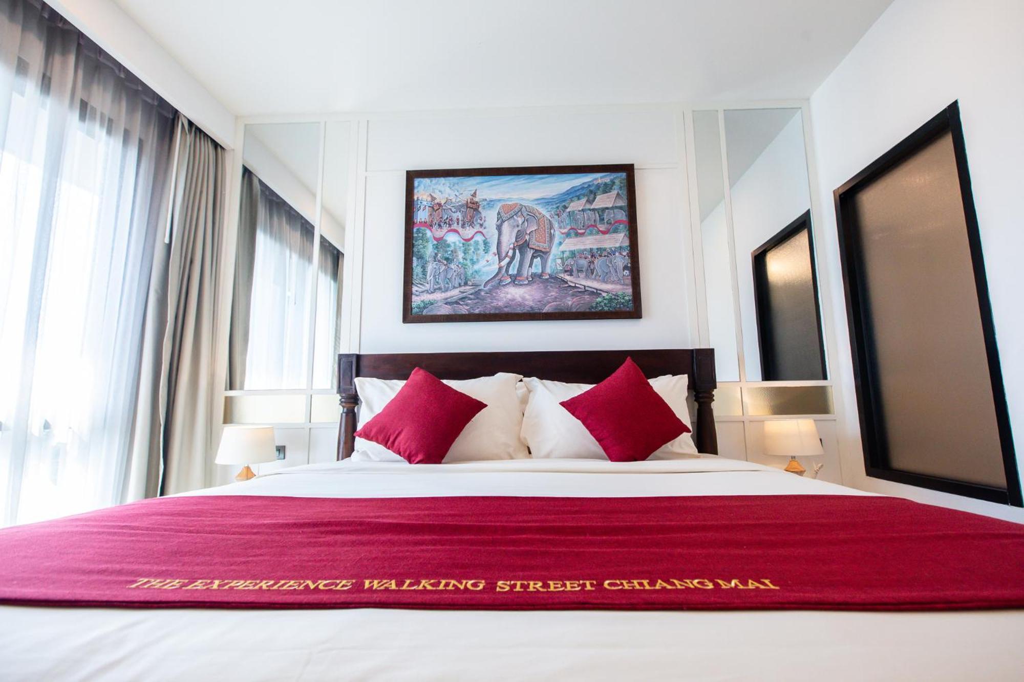 Hotel The Experience Walking Street Chiang Mai