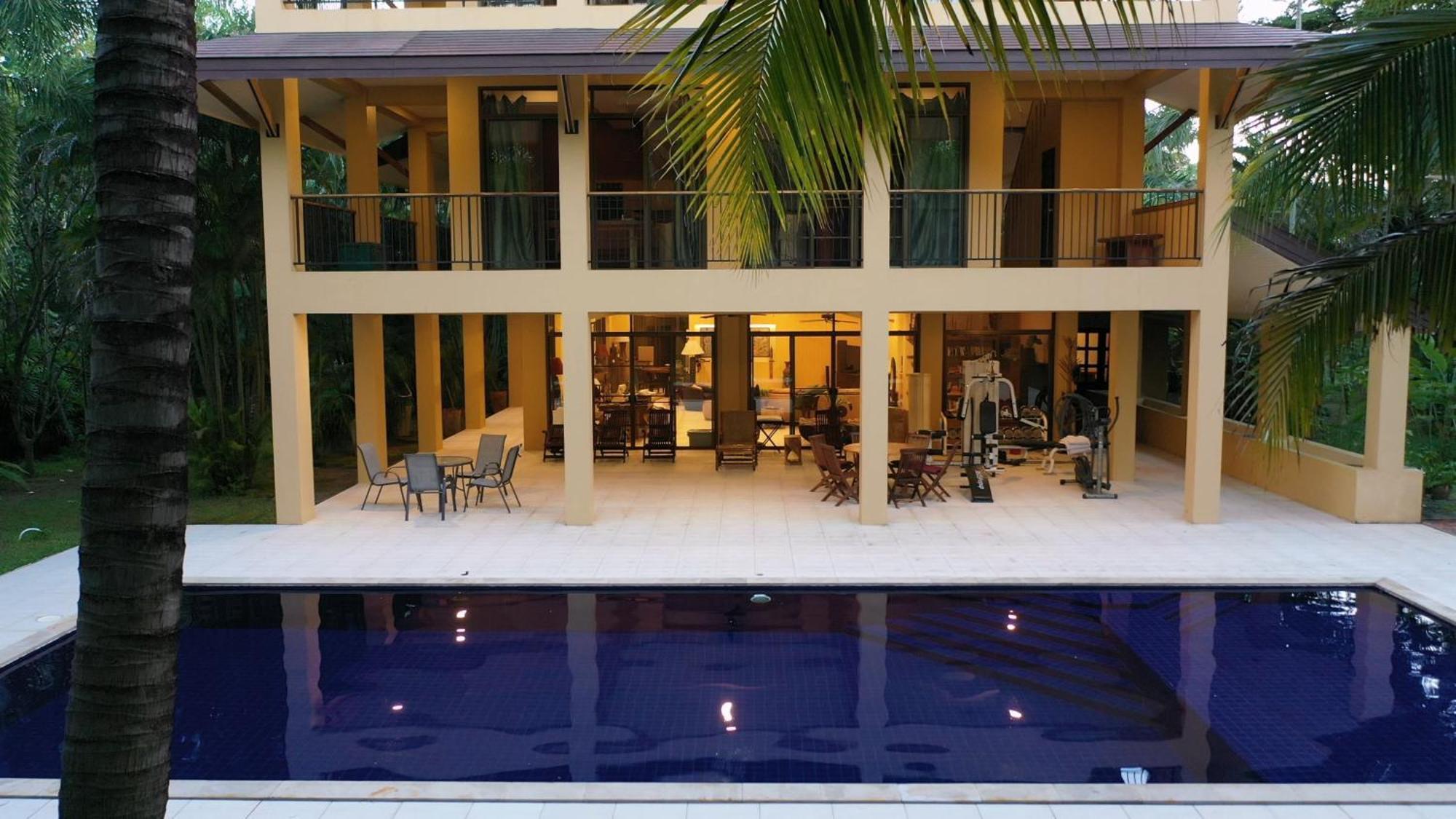 Homestay Pool *