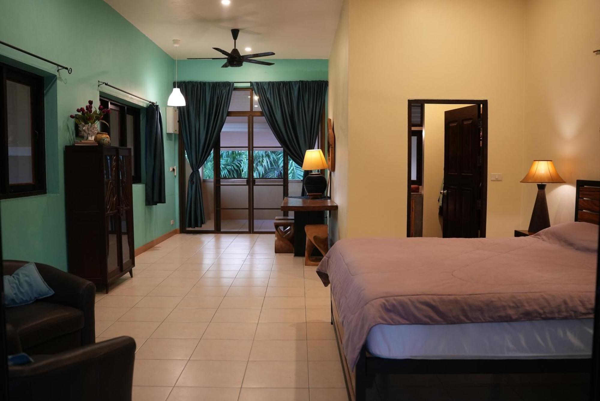 Pool Homestay