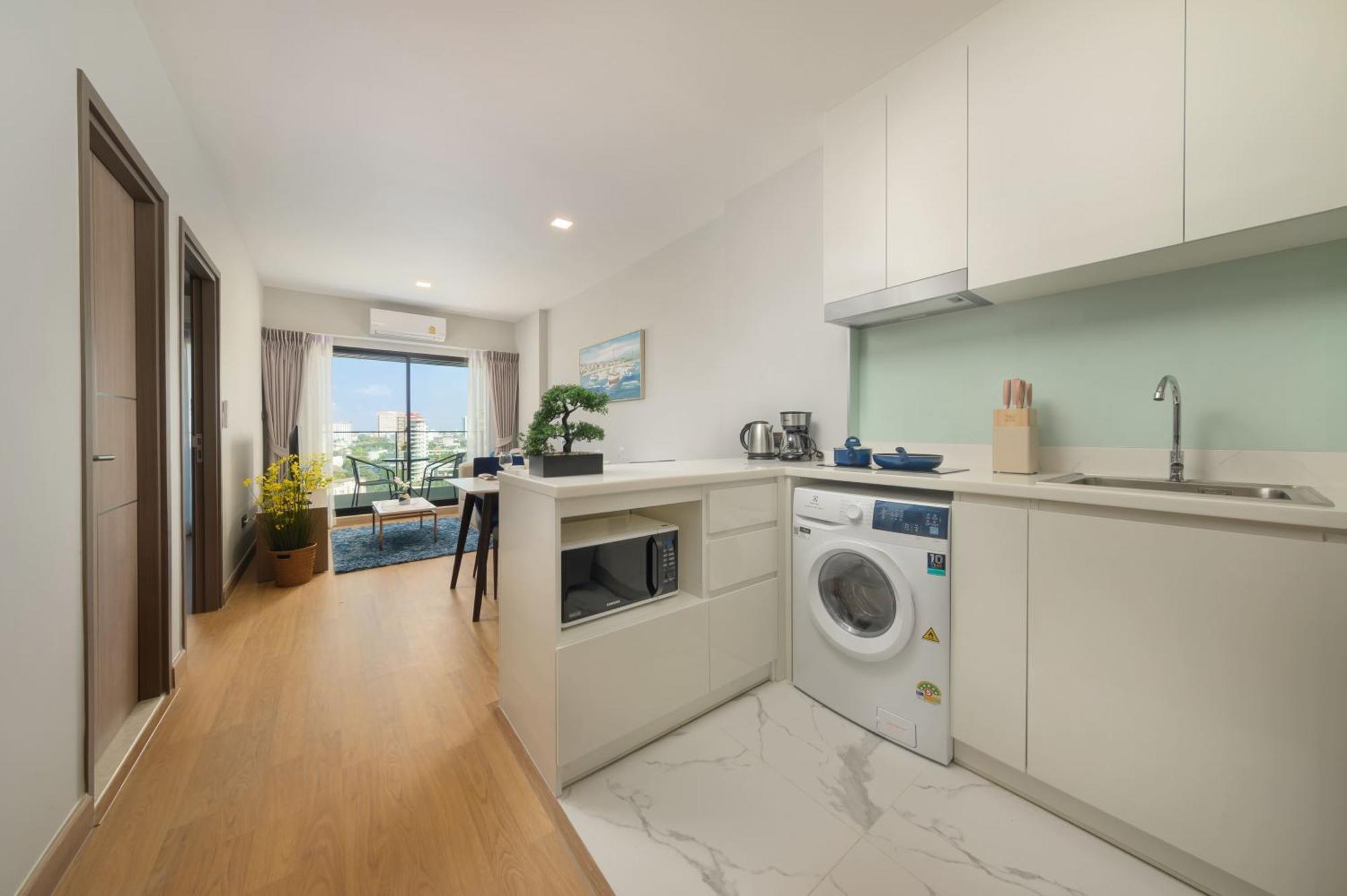 Apartment 2 Bedroom In *