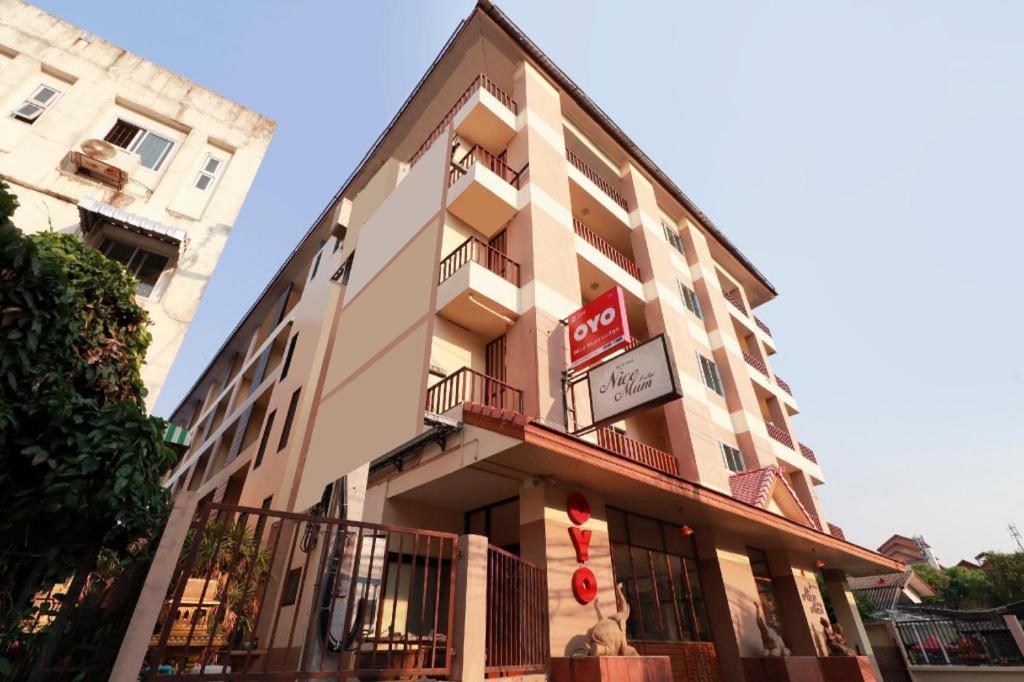 Oyo 794 Mum Hotel 2*