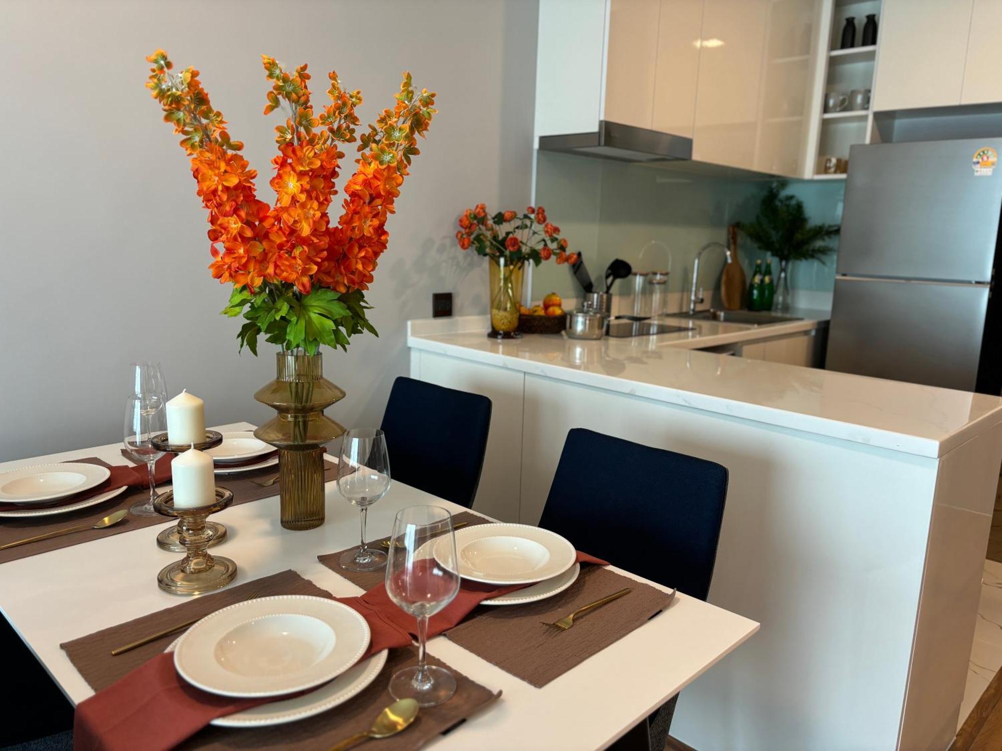 Astra Sky River 2 Bedroom Rooftop Swimming Pool Gym Centre Apartment *