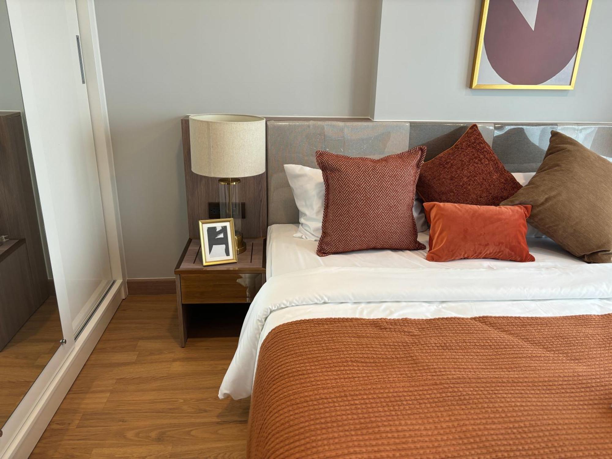 Astra Sky River 2 Bedroom Rooftop Swimming Pool Gym Centre Apartment *