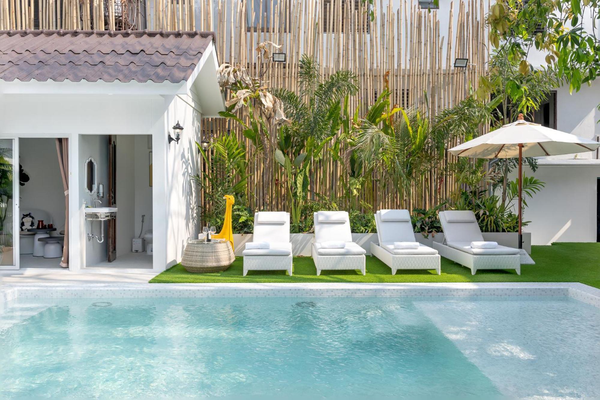 Aphrodite Pool Old 7 Bed *