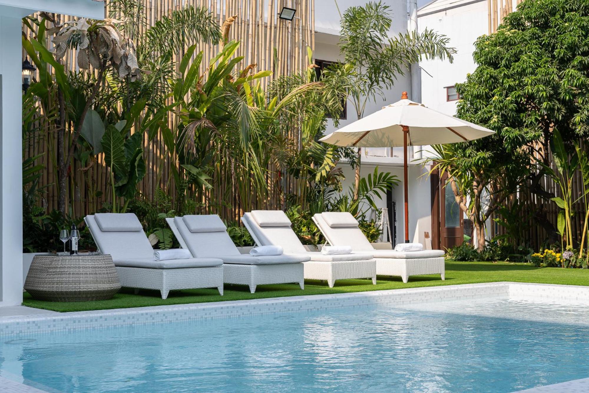 Aphrodite Pool Old 7 Bed *