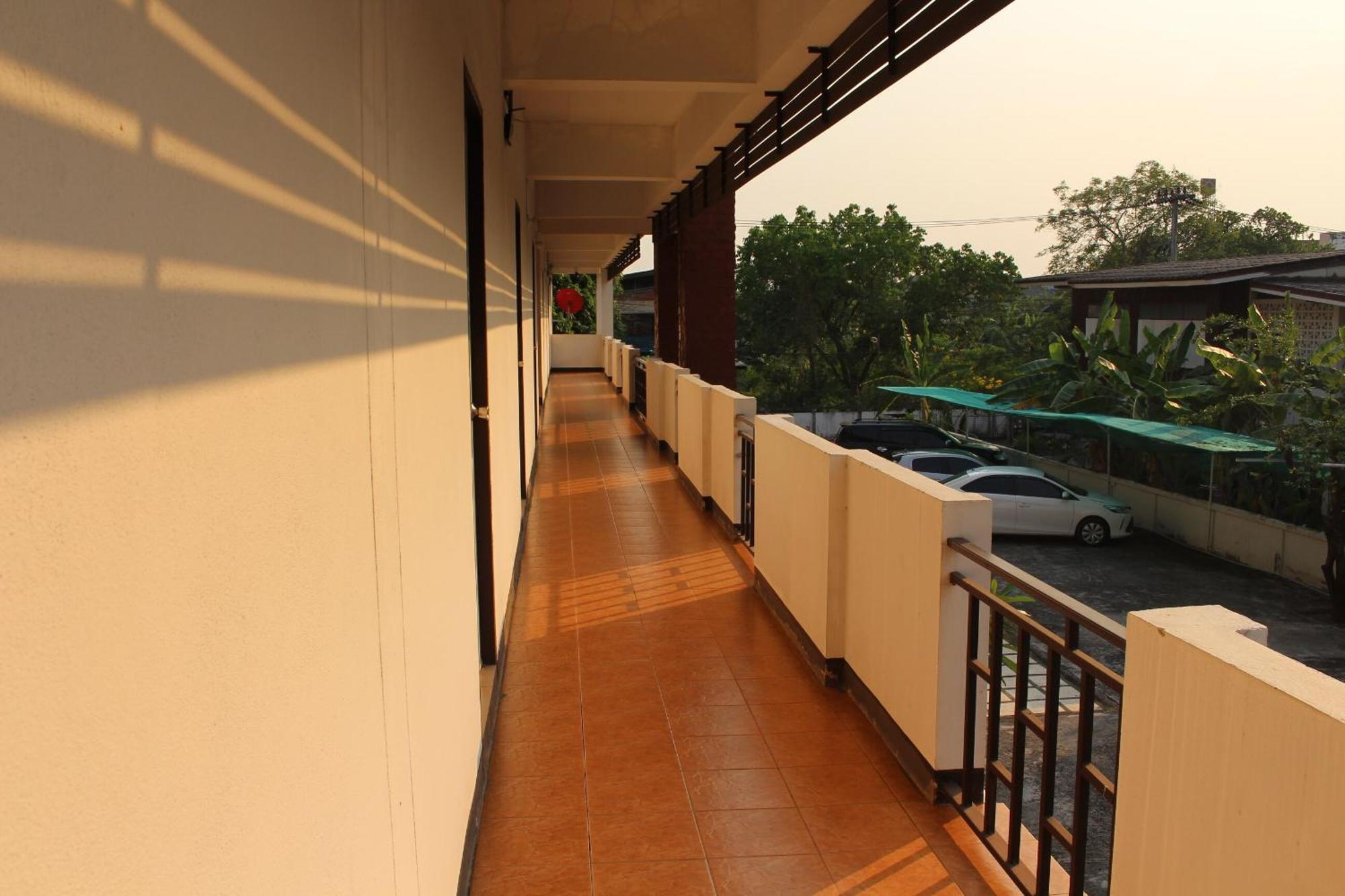 Oyo 75420 Howto Chiang Mai