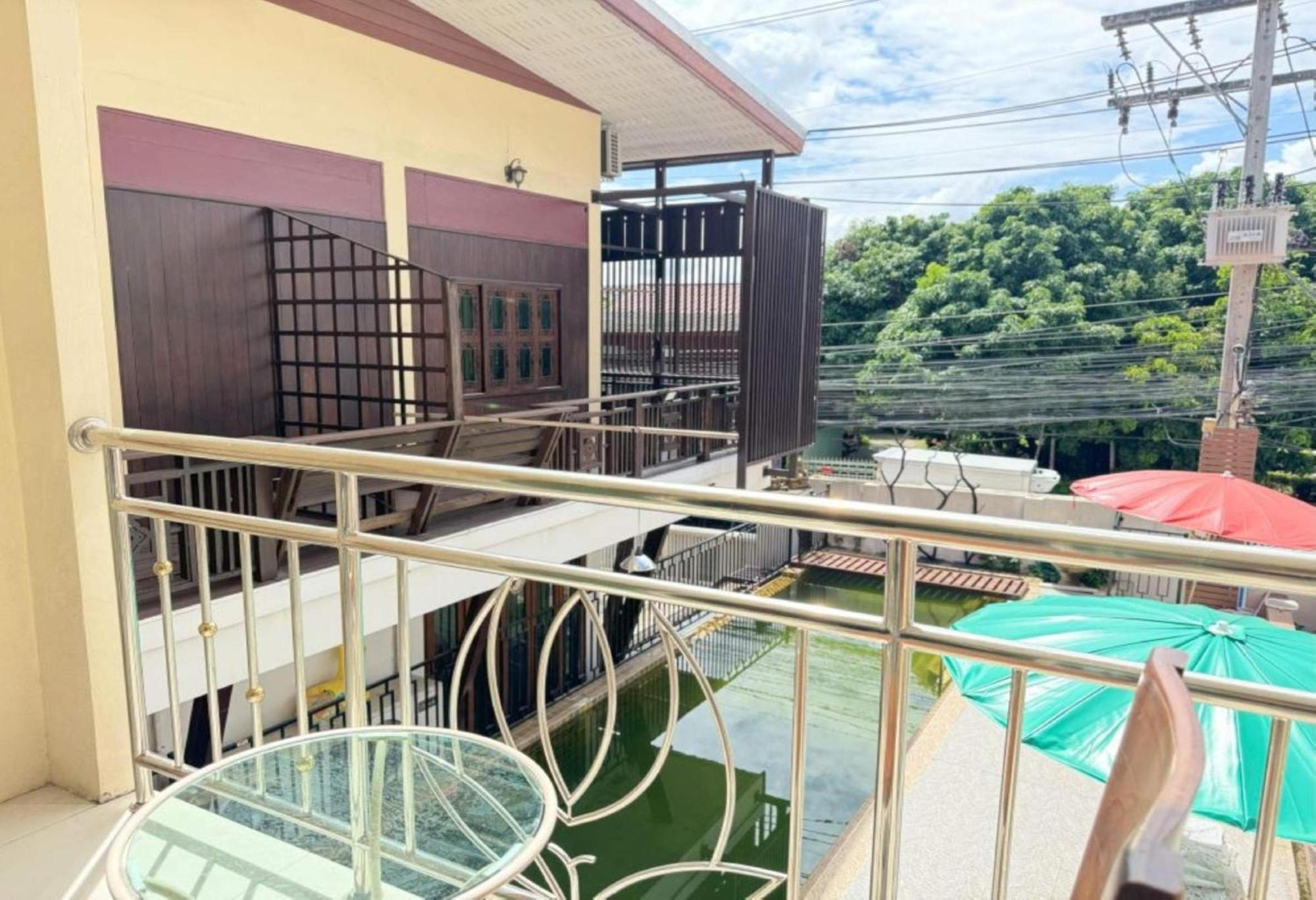 Collection O Bupamontra Chiangmai Hotel 3*