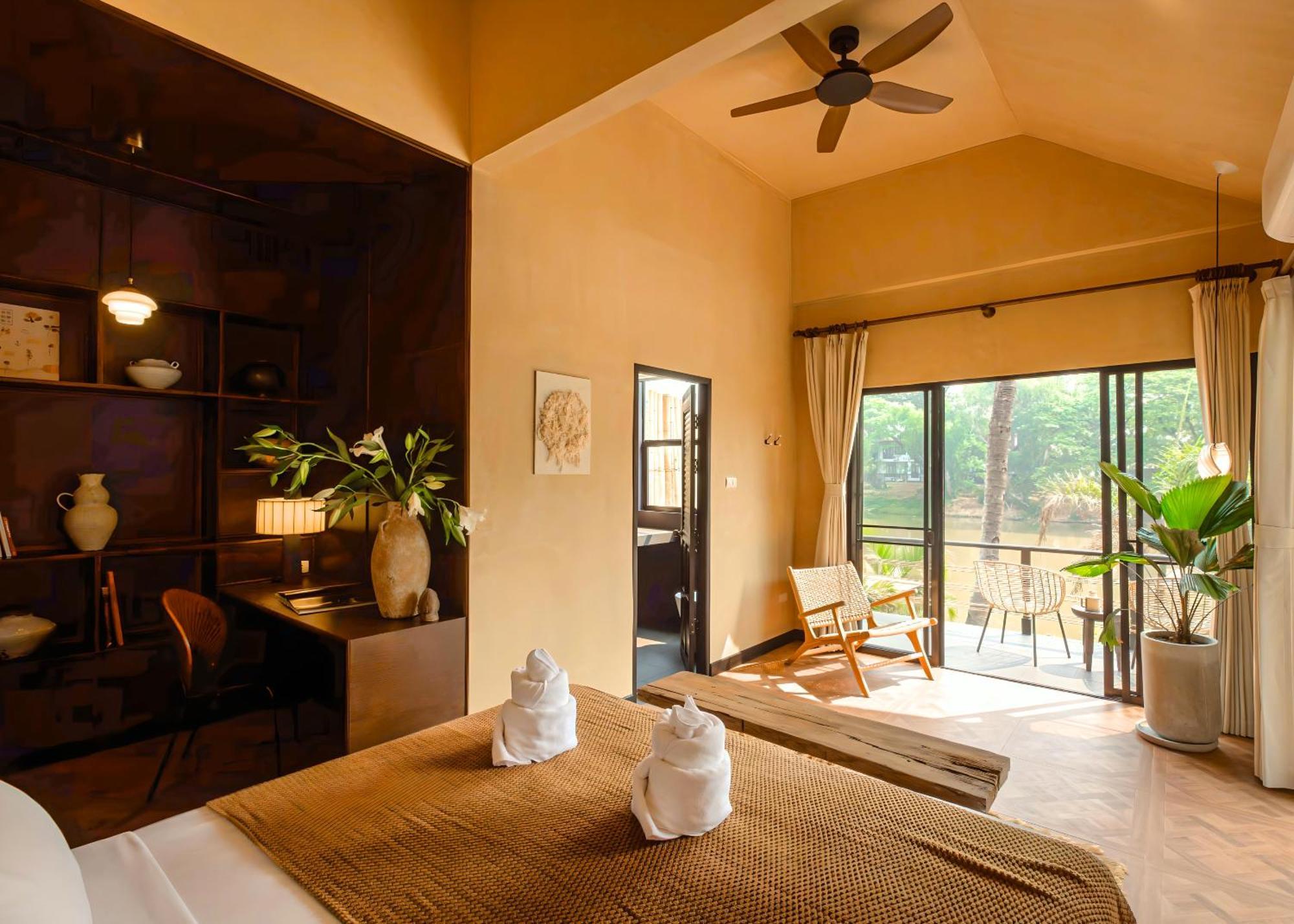 Riverside Pool Estate In - Tanpuri