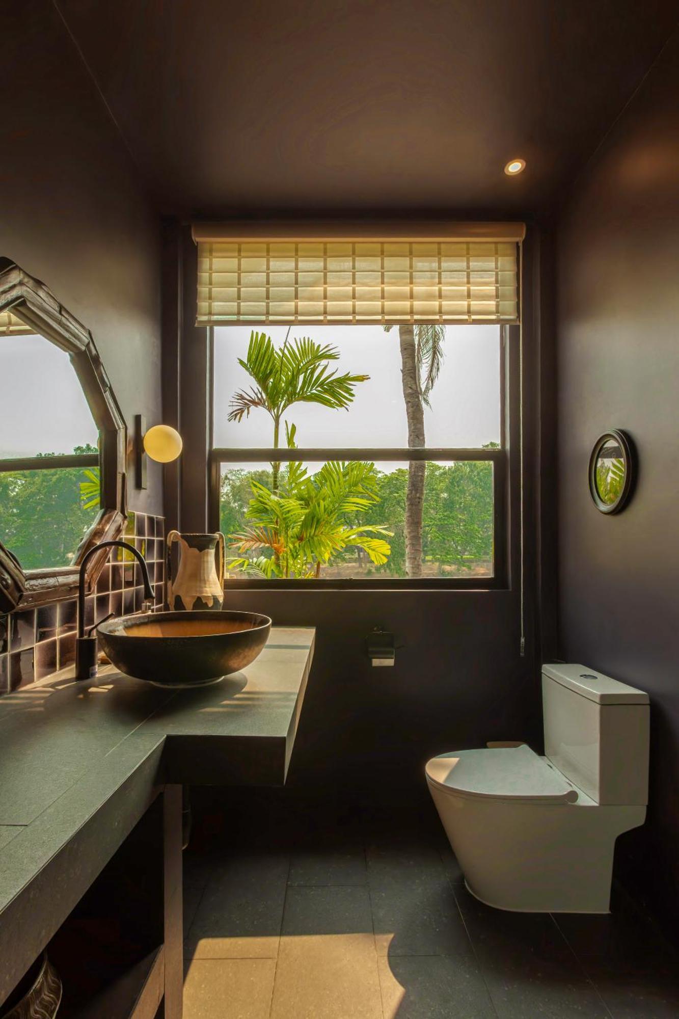 Riverside Private Pool, 7-Bedrooms, Chiang Mai Center, Entire Estate For You - Tanpuri *
