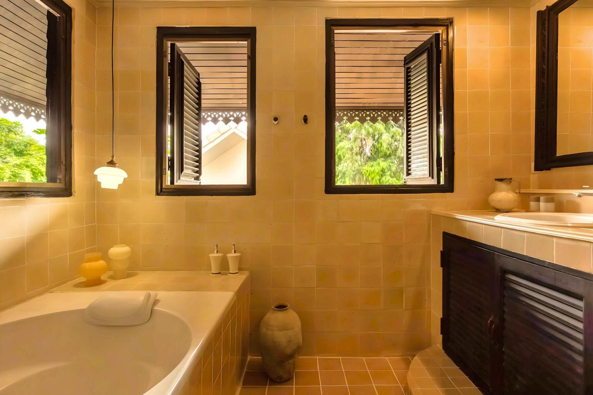 Riverside Pool Estate In - Tanpuri *