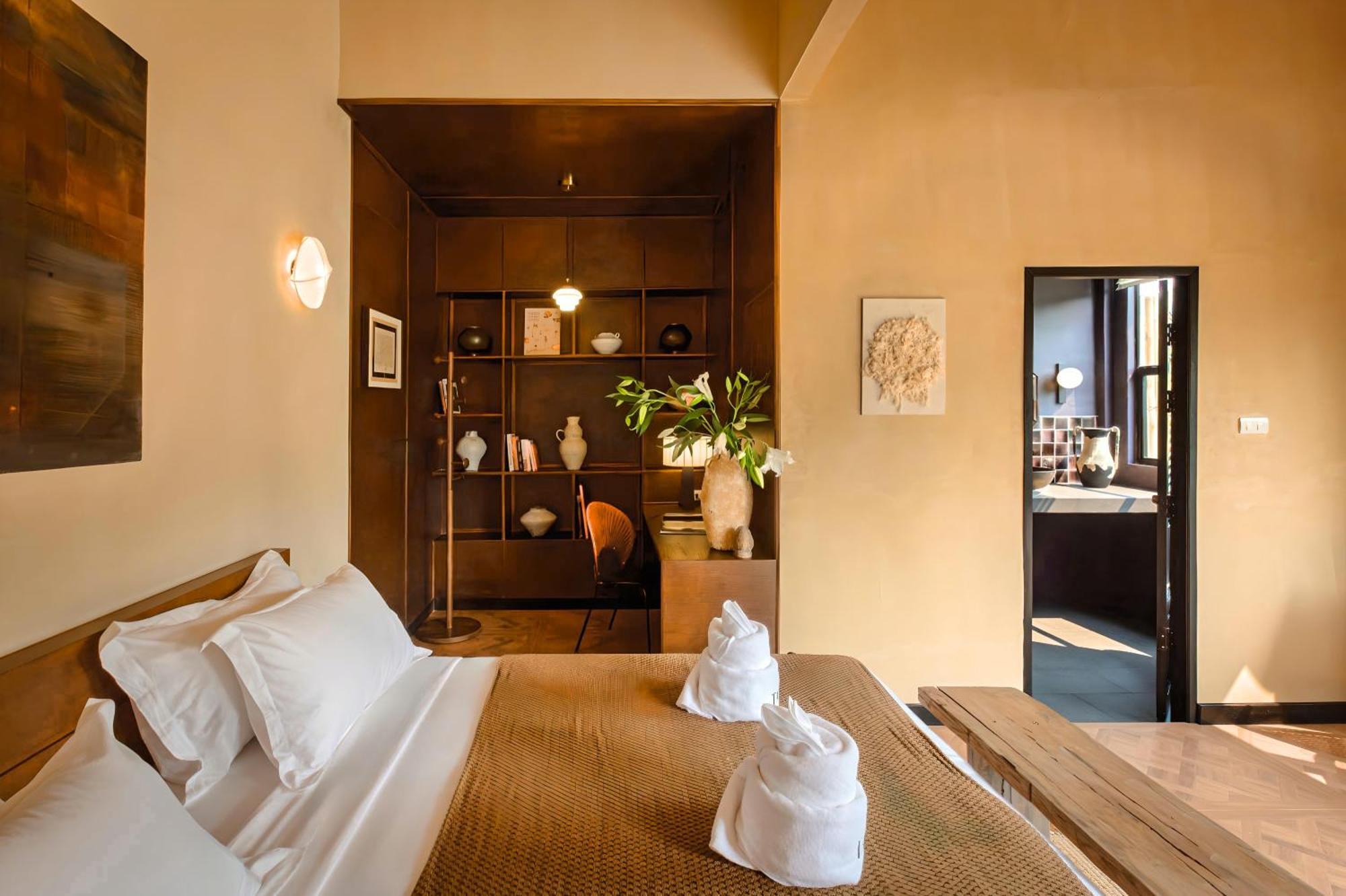 Riverside Private Pool, 7-Bedrooms, Chiang Mai Center, Entire Estate For You - Tanpuri *