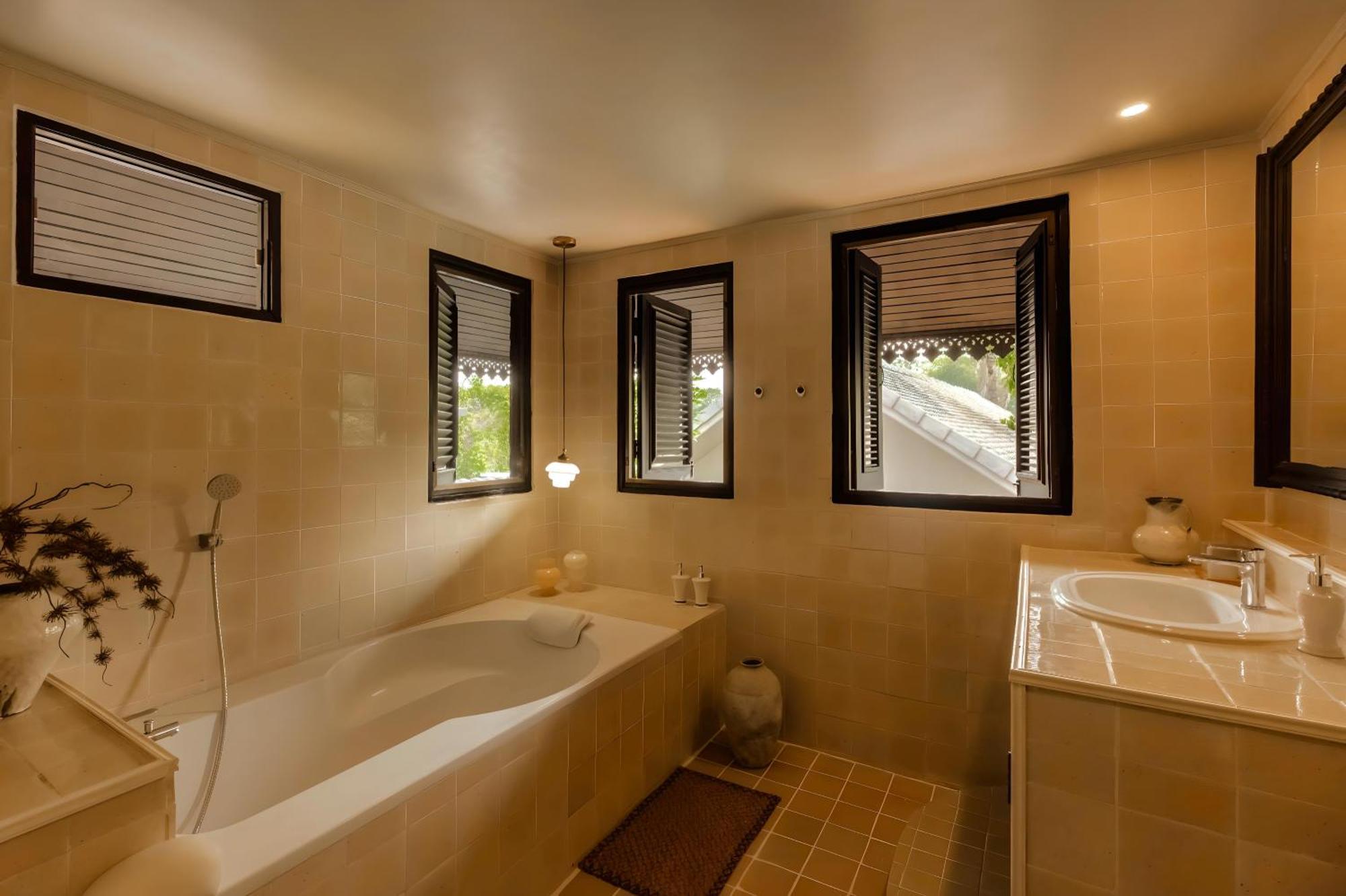 Riverside Pool Estate In - Tanpuri Villa