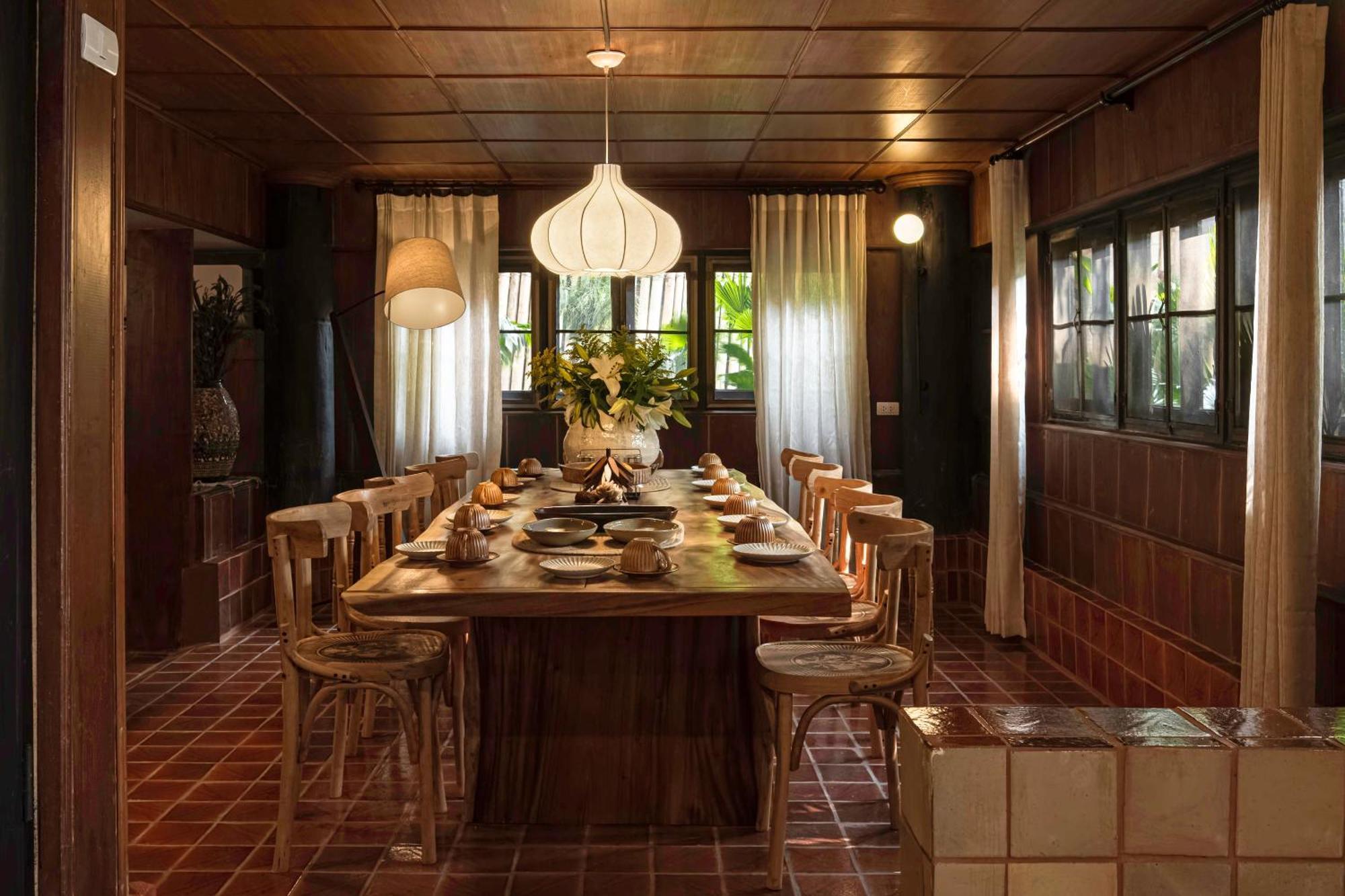 Riverside Private Pool, 7-Bedrooms, Chiang Mai Center, Entire Estate For You - Tanpuri Villa *