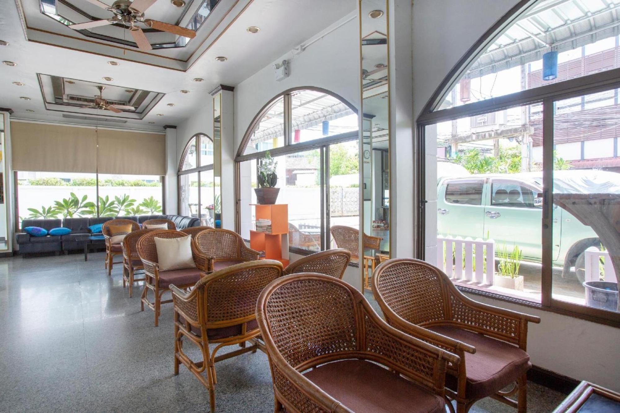 Super Oyo 1096 Winner Hotel 3*