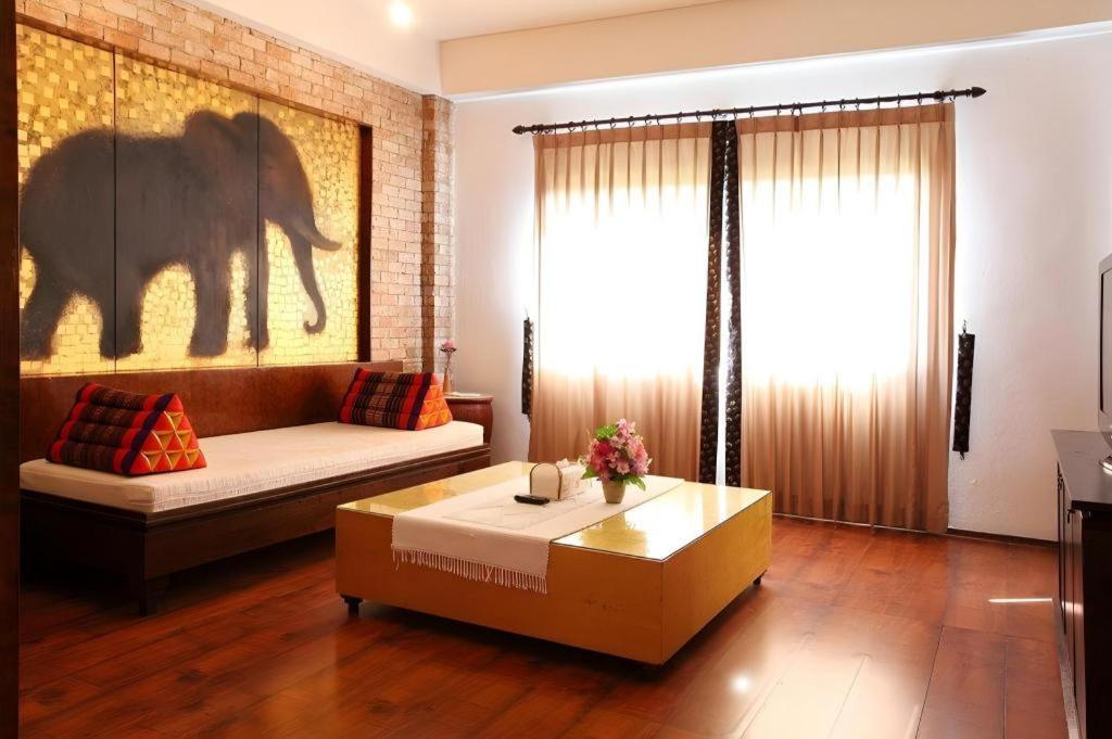 Hotel Holiday Garden Hotel&resort Sha Extra Plus Chiang Mai