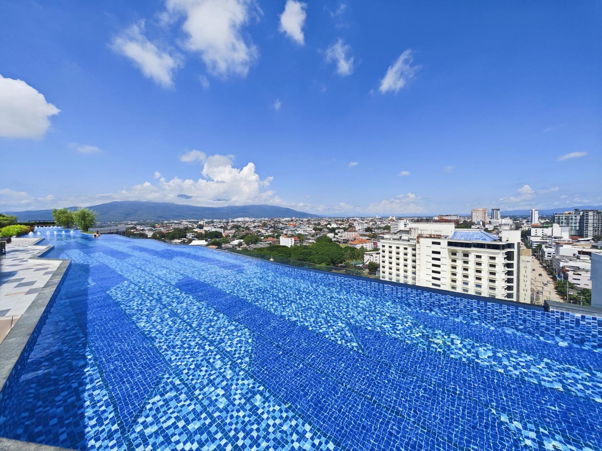 Apartment The Astra Sky River *