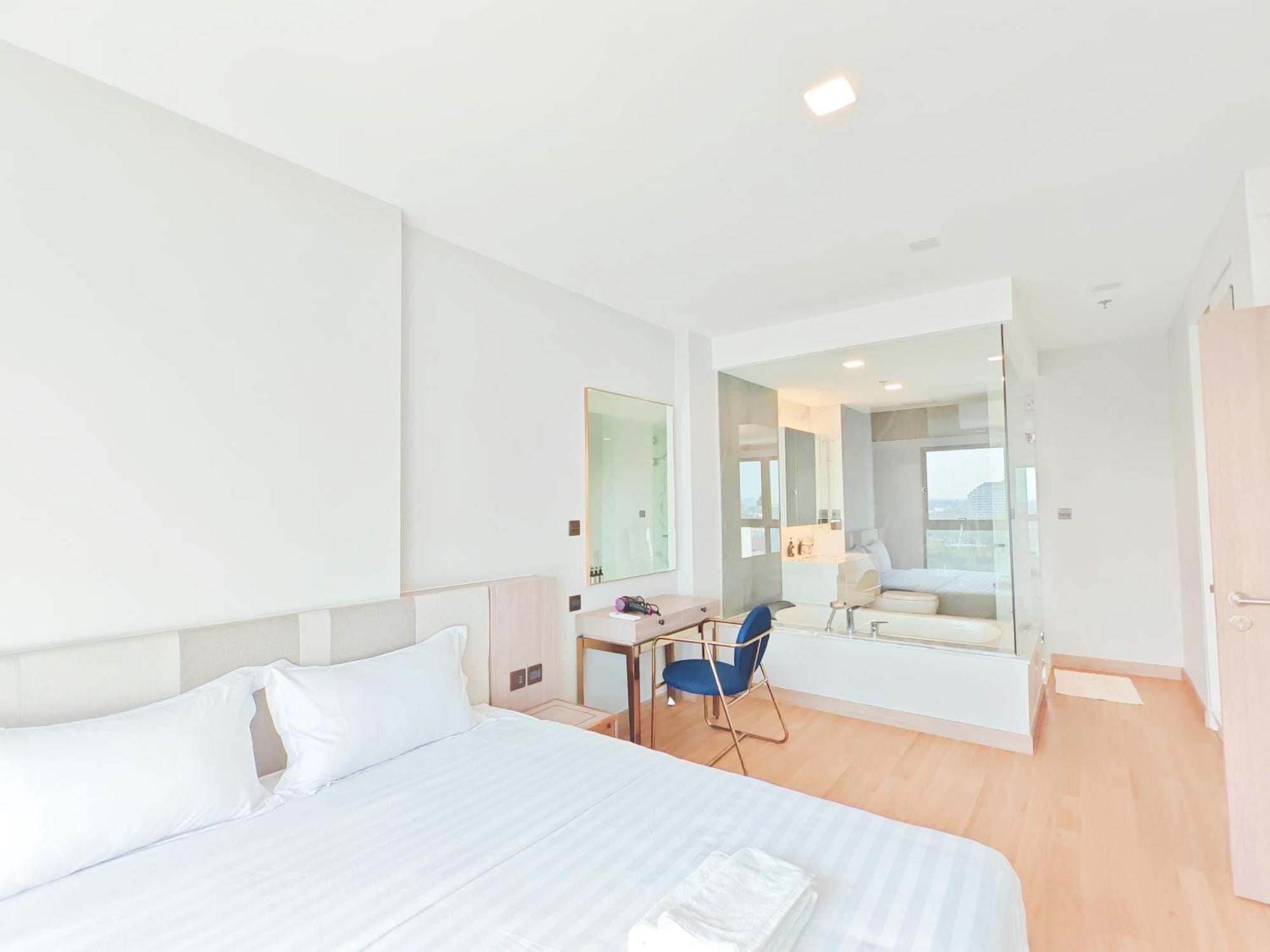 The Astra Sky River Apartment
