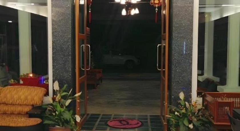 Hotel Natee Place 2*