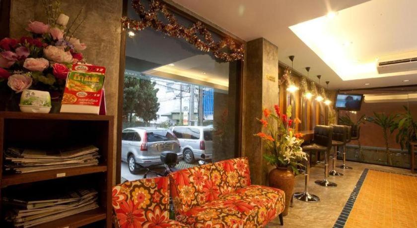 Sunshine House 3*