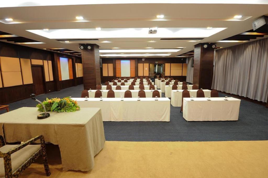 Hotel Holiday Garden Hotel&resort Sha Extra Plus 3*