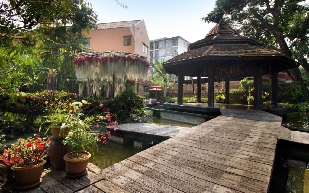 Garden Hotel