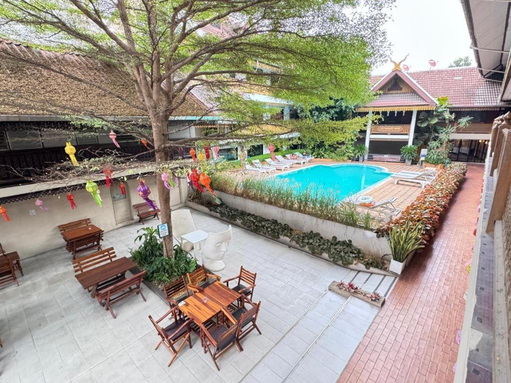 Hotel Collection O Khu Mueang Near Tha Phae Gate Formerly Lai Thai 2*