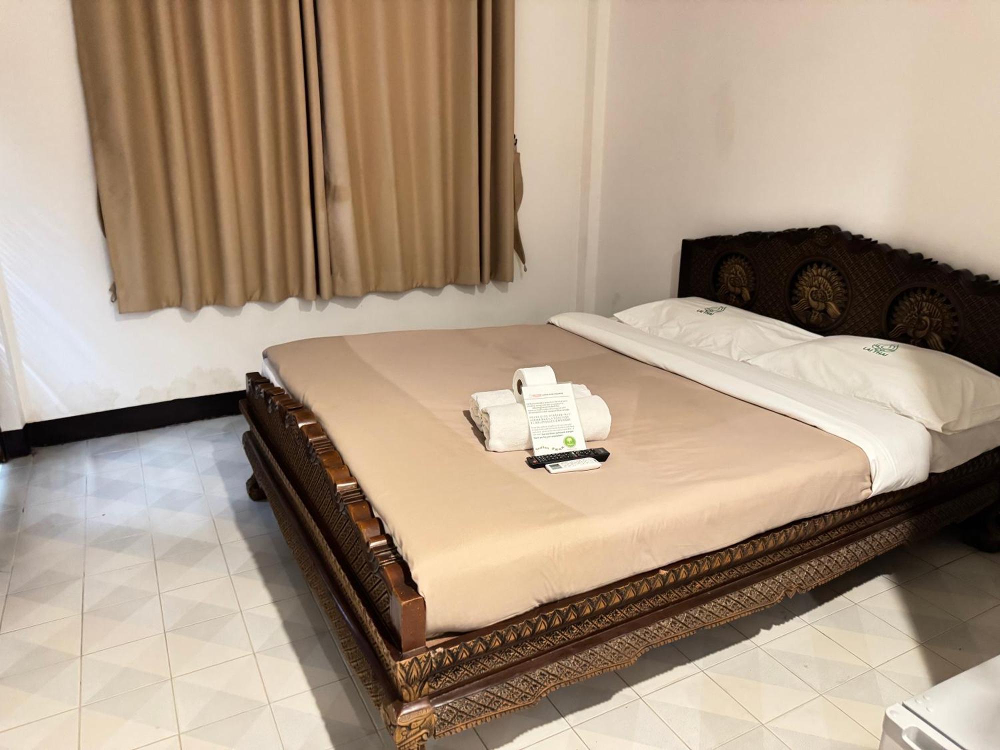 Hotel Collection O Khu Mueang Near Tha Phae Gate Formerly Lai Thai