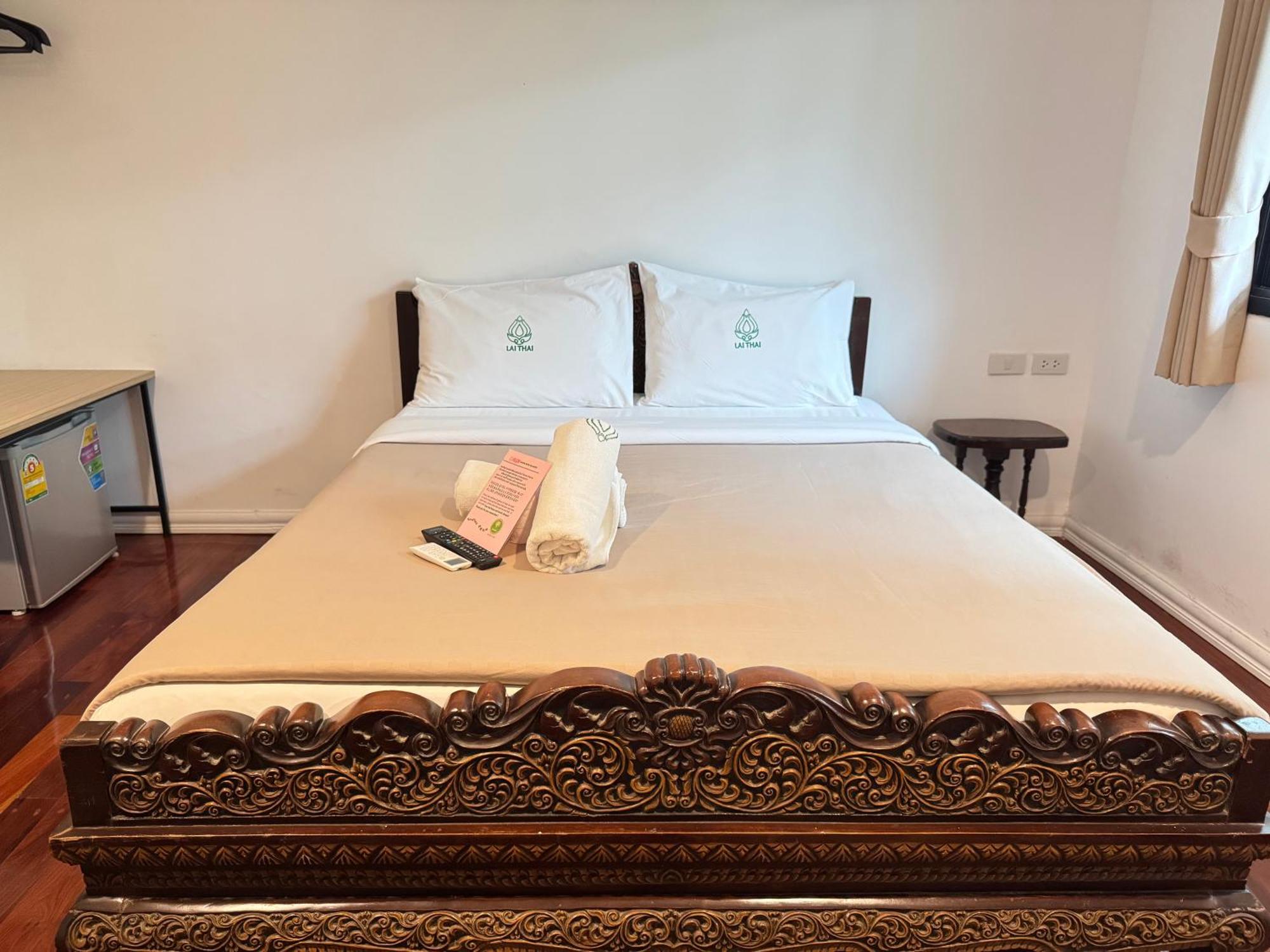 Collection O Khu Mueang Near Tha Phae Gate Formerly Lai Thai Hotel Chiang Mai