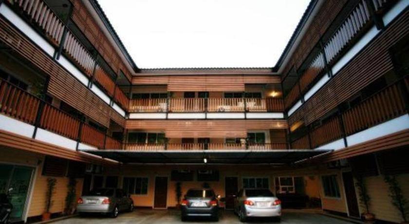 Hotel Miami Chiang Mai