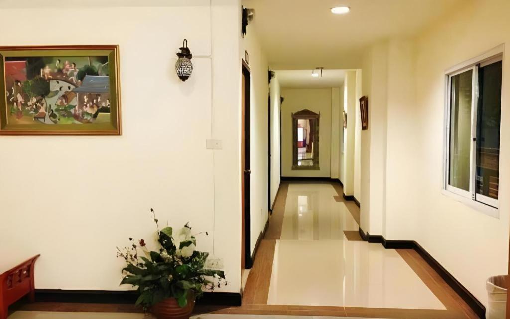 Hotel Natee Place 2*